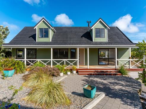 37 Erris Street, Johnsonville