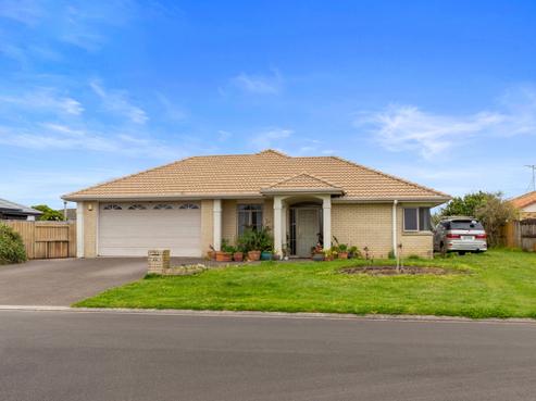 40 Crichton Terrace, Mount Maunganui