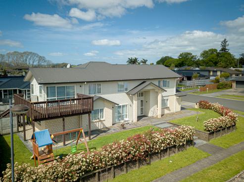 6 Alpers Ridge, Leamington