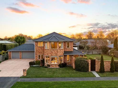 64 Willowview Drive, Redwood