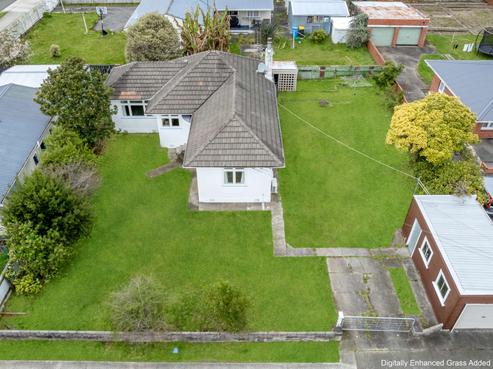 104 Bartholomew Road, Levin