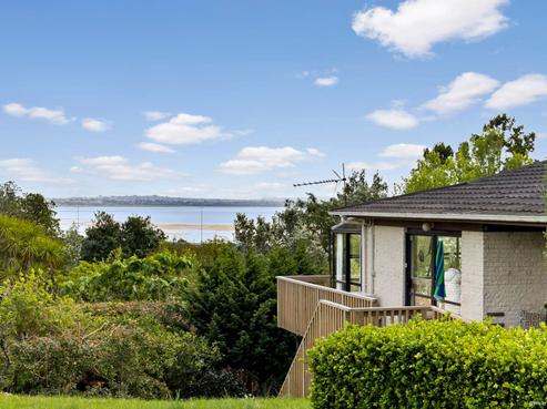 4/14 Howlett Street, Waterview