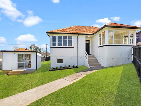 2 Thomson Street, Mount Roskill