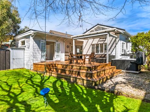 19 Beauchamp Street, Karori