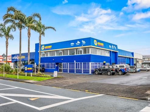1/20 Te Pai Place, Henderson