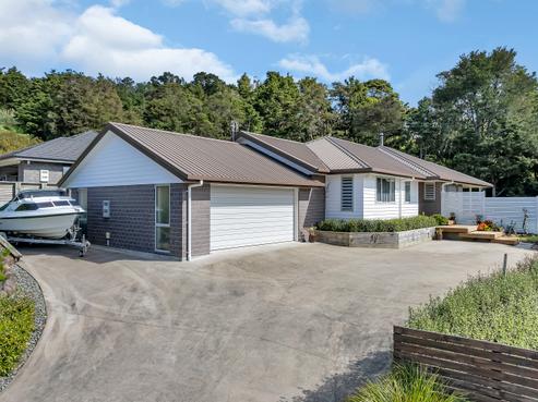19 Walnut Grove, Kensington