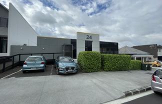 FULL BUILDING & 18 CARPARKS