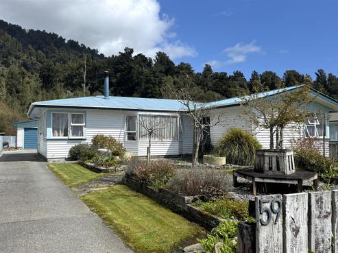 59 Main Road, Harihari