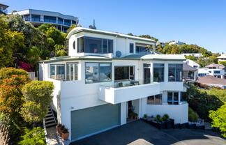 31 The Cliffs, Britannia Heights