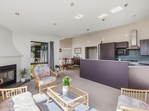 2 Cadastral Court, Paraparaumu