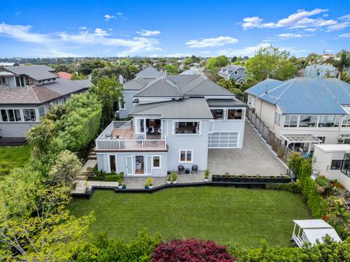 11 Calliope Road, Devonport