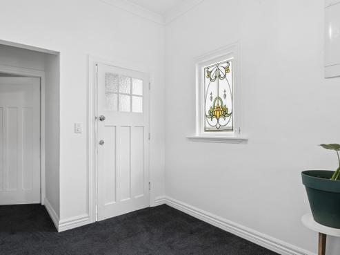 51 Baker Street, Caversham