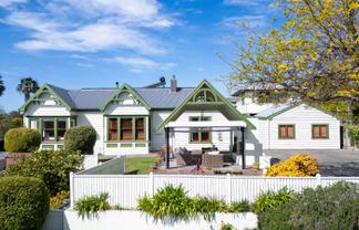 119 Chaucer Road North, Hospital Hill