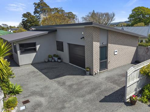 13 Cataldo Mews, Avalon