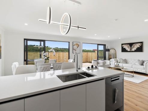 111 John Main Drive, Ramarama