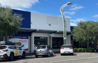 Quality small retail/office