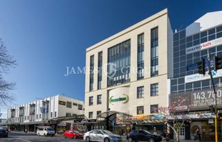 HIGH FOOT TRAFFIC TENANCY IN NEWMARKET