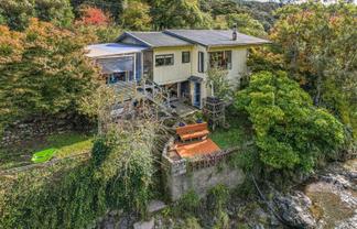 7 Teal Valley Road, Hira