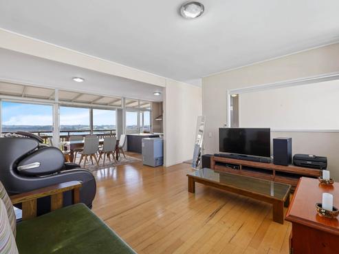 118 Sunset Road, Unsworth Heights
