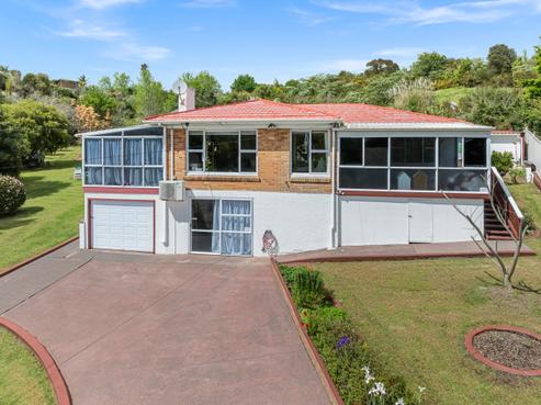 16 Toetoe Road, Otaika