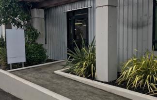 Rosebank Road - Modern two-level office