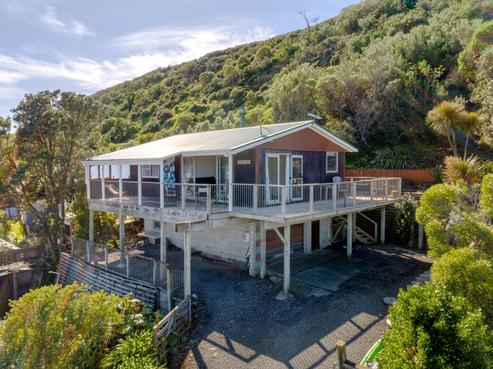 16B Lake Ferry Road, Lake Ferry