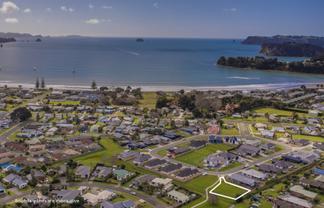 25 Palm Drive, Whitianga