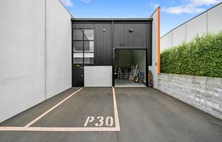 Corner Unit. Prime Play.