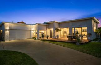 4 My Way, Mangawhai