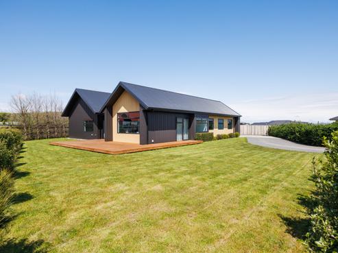 152 Pharazyn Street, Feilding