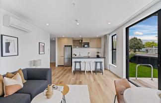 G05/4 Rauroa Lane, Hobsonville