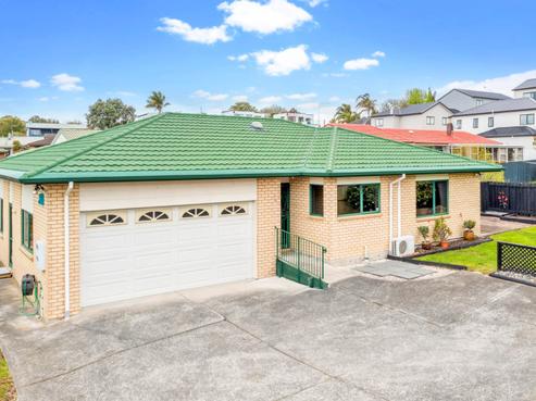 1A Roberts Road, Te Atatu South