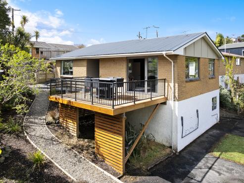 9 Bell Crescent, Concord