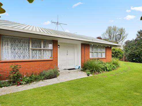 13A Lorraine Place, Glenview