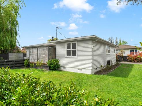 35 Richmond Road, Carterton