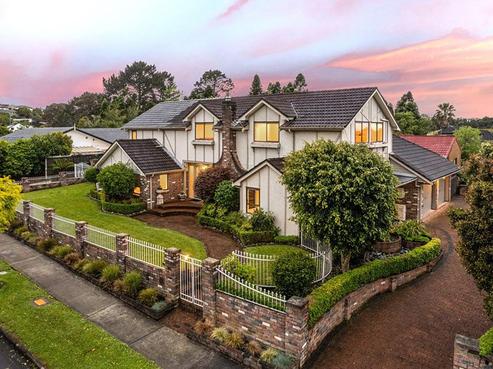 102 Chelsea View Drive, Chatswood