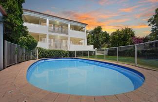 70 Queens Road, Stepneyville