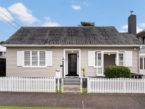 1A Lancing Road, Sandringham