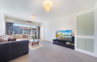 2/124 Carruth Road, Papatoetoe