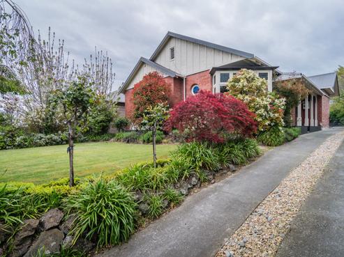 9 Woodlands Road, Parkside