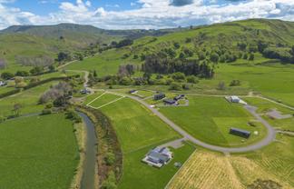 44 Punawaitai Road, Pourerere