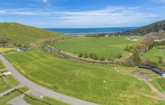 44 Punawaitai Road , Omakere