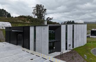 Brand new industrial unit on Patene