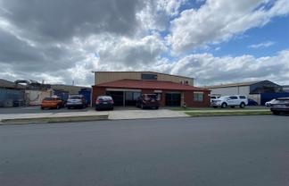 Versatile Industrial/Office Facility with Yard