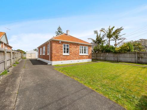 62 Parkinson Avenue, Mount Roskill