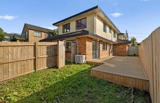 2/284 Richardson Road, Mount Roskill