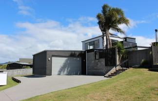 137 The Fairway, Matarangi