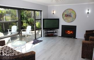 137 The Fairway, Matarangi