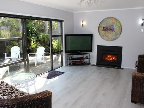 137 The Fairway, Matarangi