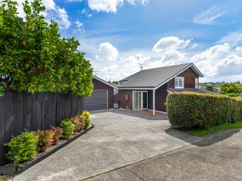 72C Pupuke Road, Hillcrest